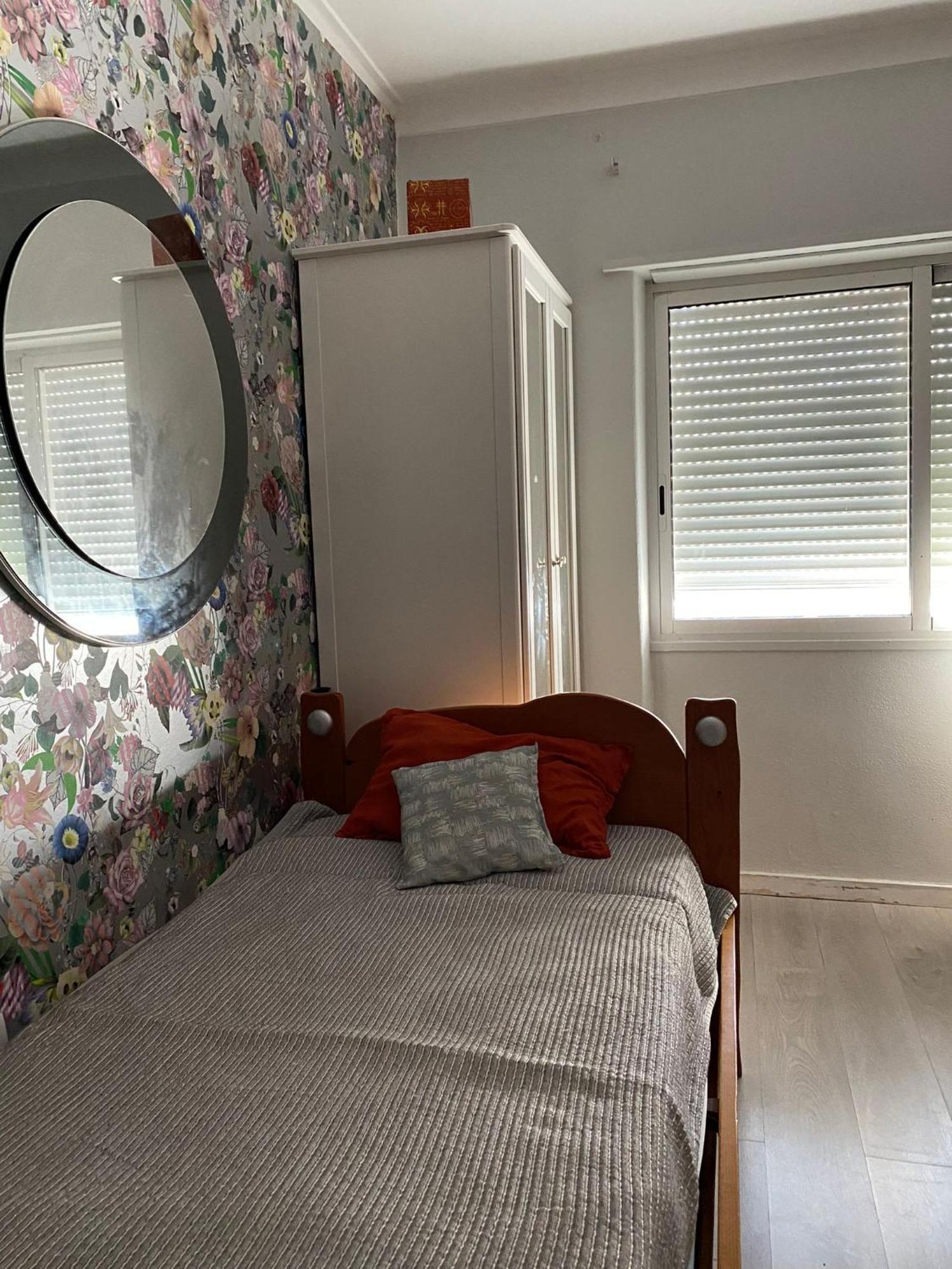 Casa Em Charneca De Caparica Villa Екстериор снимка